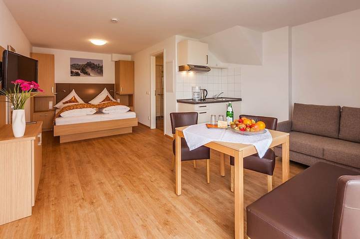 Hotel für 4 Personen, mit Garten in Hagnau am Bodensee - 2