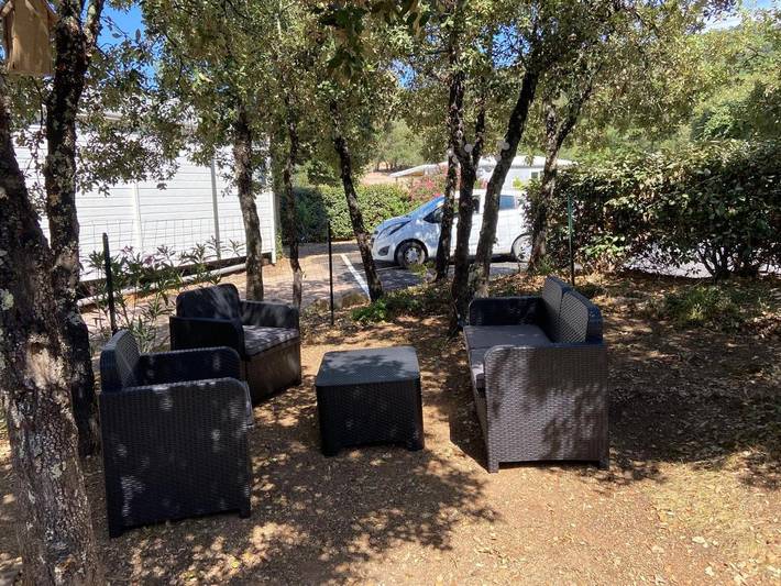 Location de vacances pour 5 personnes, avec piscine ainsi que jardin et terrasse à Rocbaron - 3