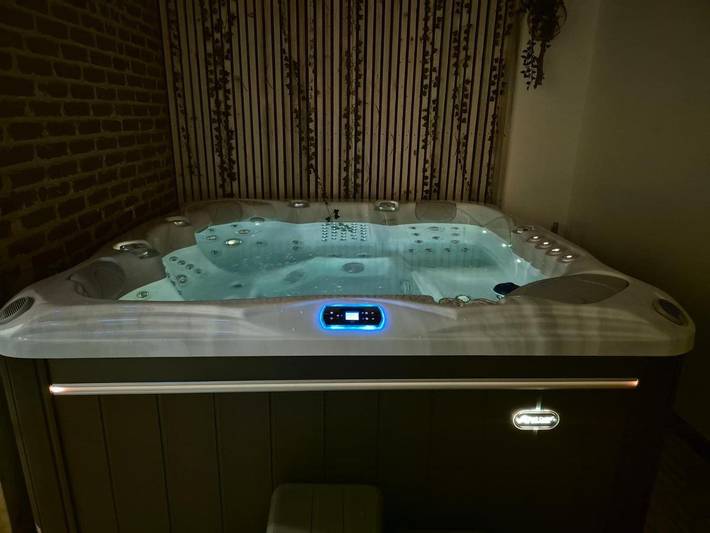 Gîte pour 2 personnes, avec jacuzzi et terrasse à Chauny - 3