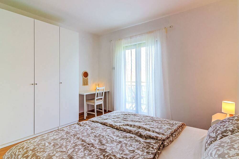 Ganze Wohnung, Ferienwohnung Domy in Sveti Juraj, Naturpark Velebit