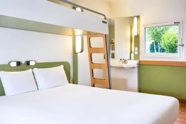Hotel para 3 personas, con terraza - 1