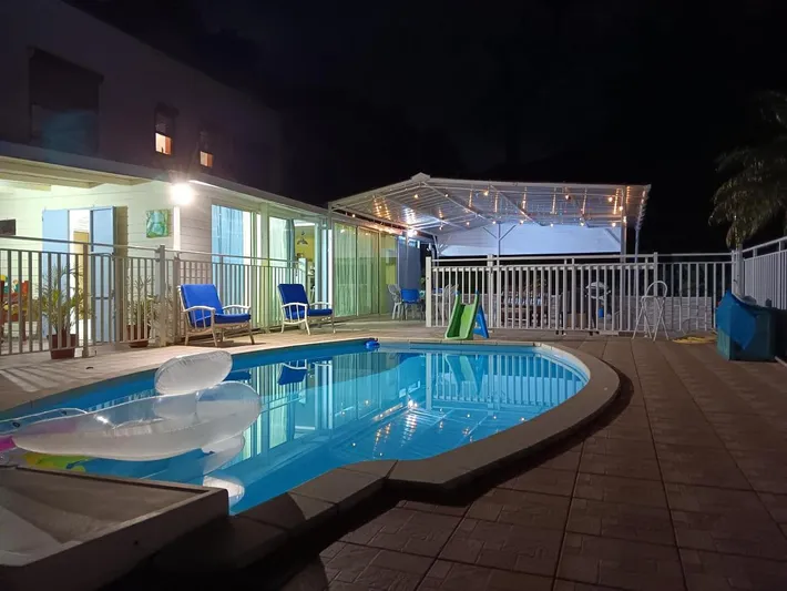 Villa pour 8 personnes, avec piscine ainsi que vue et jardin - 1