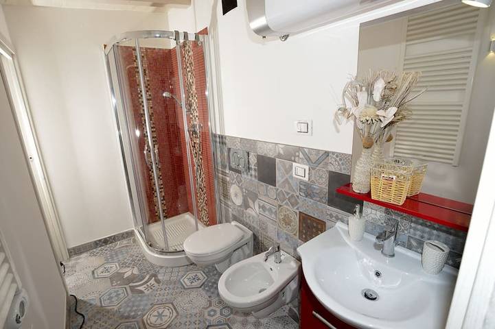 Gîte pour 2 personnes, avec jardin ainsi que jacuzzi et balcon, animaux acceptés à Diano San Pietro - 4