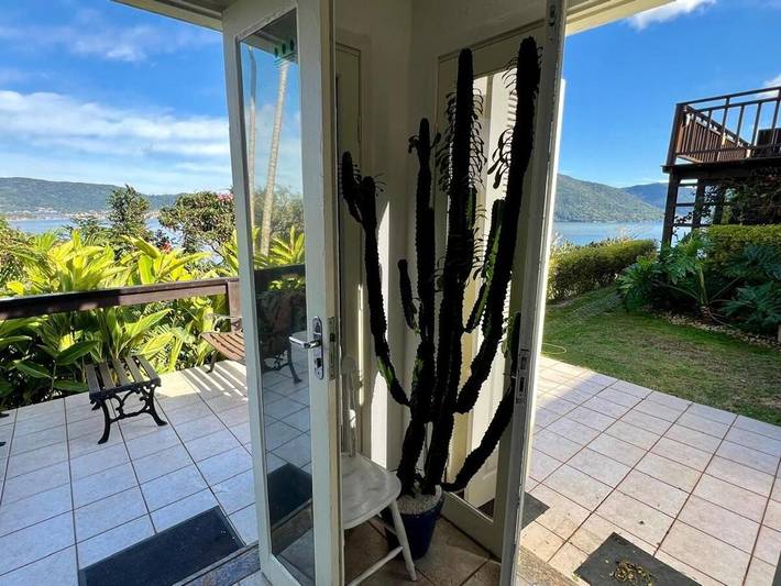 Casas e apartamentos de temporada para 2 pessoas, com vista e vista para o lago e ainda balcão em Praia Mole