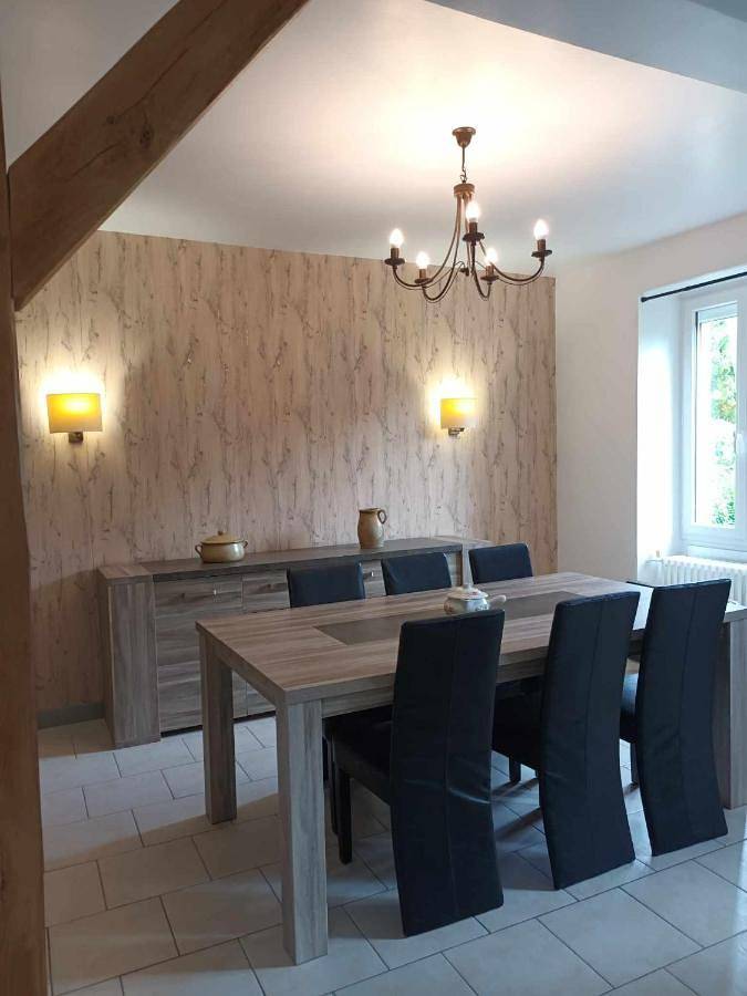 Location de vacances pour 5 personnes, avec Jardin et Vue à Thénioux
