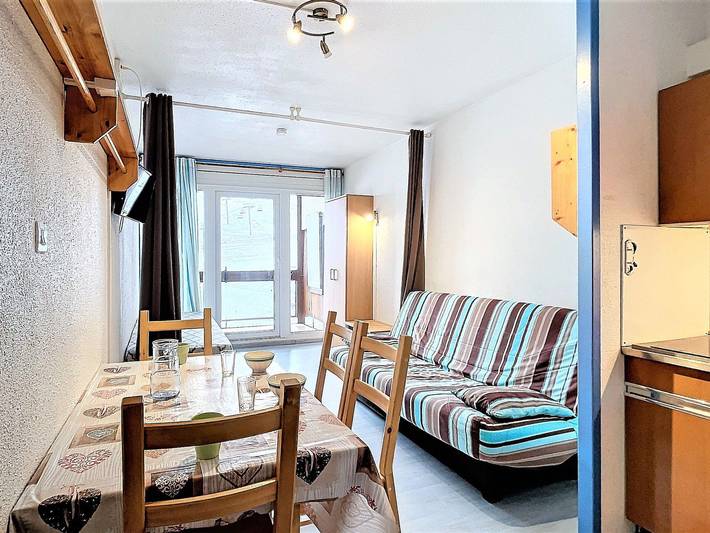 Chalet pour 4 personnes, avec piscine et terrasse dans Le Corbier