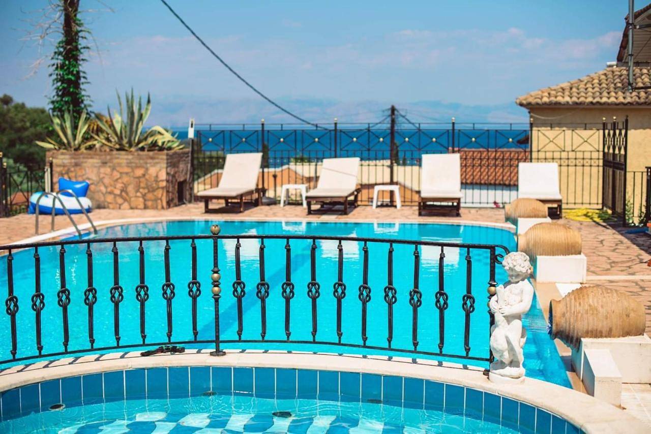 Paradise Sea View Pool Apartments Moraitika in Μωραΐτικα, Κέρκυρα