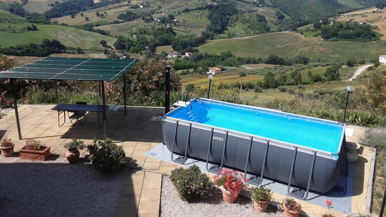 Ganze Wohnung, Apartment with Mountain View in Penne, Gran Sasso