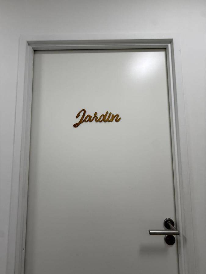 Une petite chambre jardin in Dijon, Région de Dijon