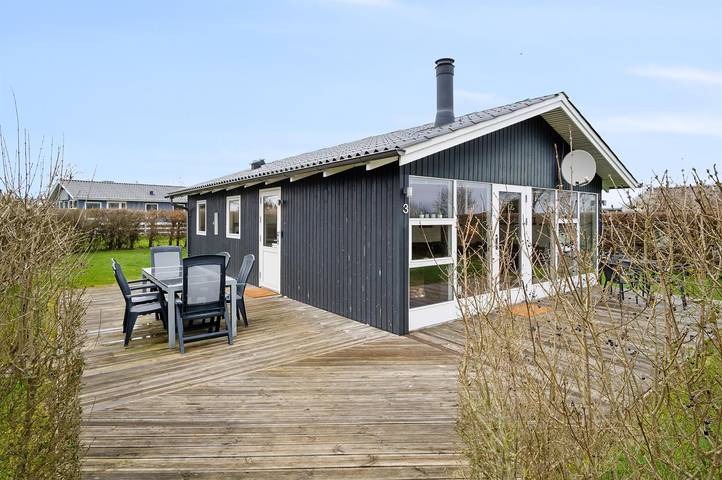 Ferieudlejning for 6 personer, med Terrasse i Hejlsminde