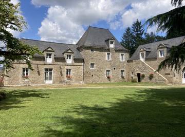 Gîte pour 6 personnes, avec terrasse et jardin à Malansac