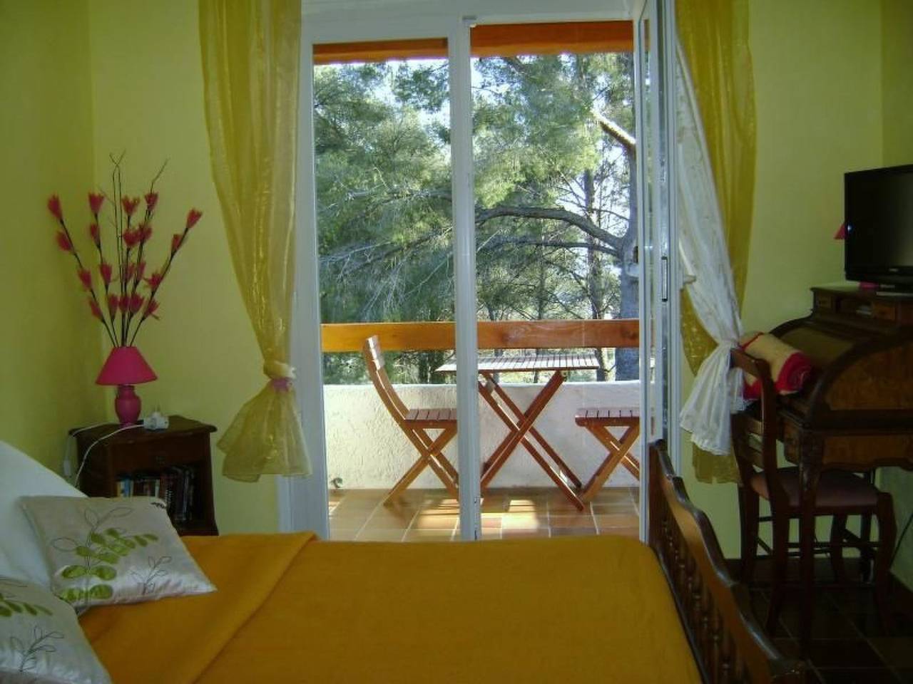 Mit Terrasse, mitten in der Natur in Bandol, Région de Toulon