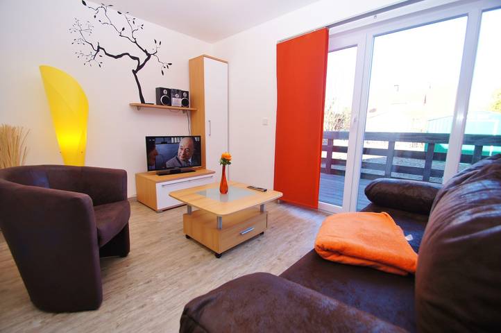 Bungalow für 3 Personen, mit Terrasse und Garten in Kellenhusen - 2
