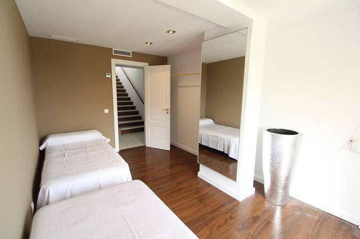 Villa Paradise playa privada a 10 minutos de Sitges in San Pedro de Ribas, Garraf