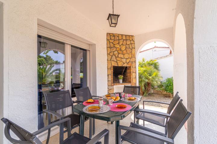 Finca für 6 Personen, mit Terrasse und Garten in Empuriabrava - 3