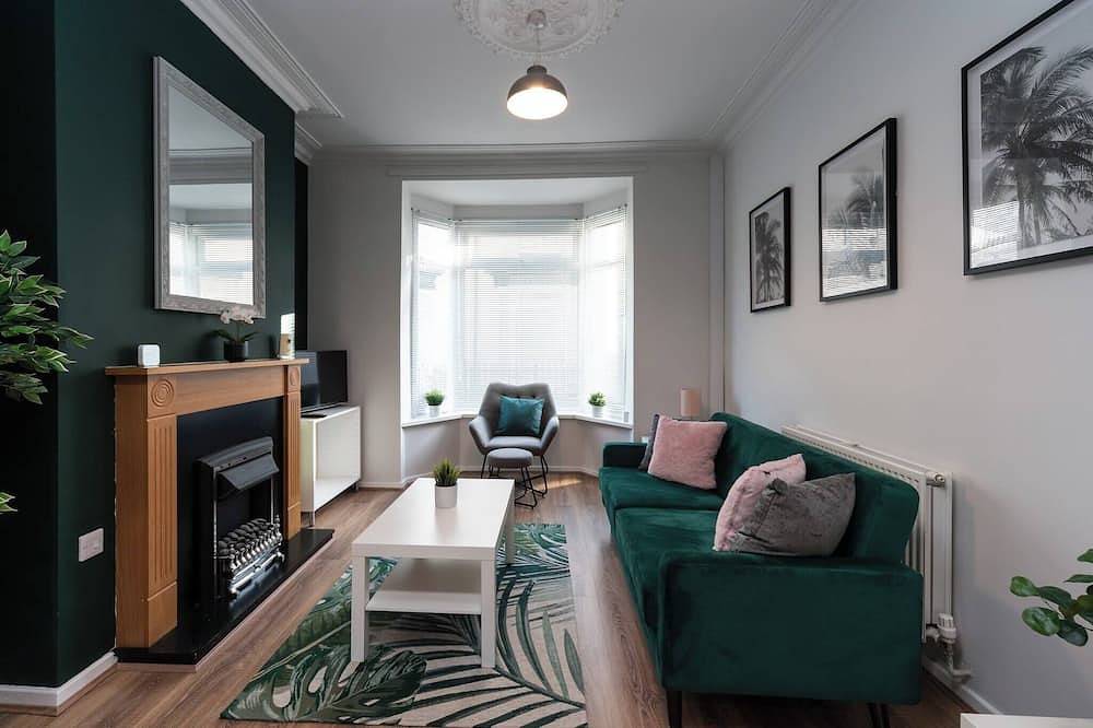 Apartment for 5 People in Kingston upon Hull, Yorkshire