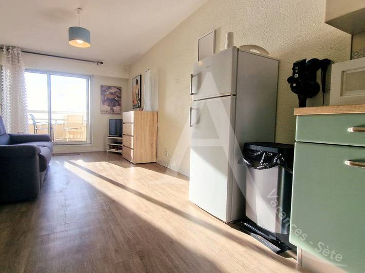 Gîte pour 4 personnes, avec terrasse dans Plage Lazaret