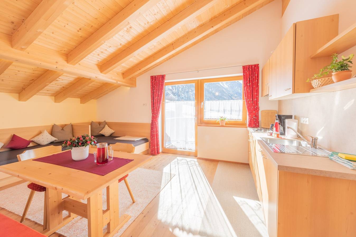 Ganze Wohnung, Apartment 'Inner Glieshof St Josef' mit Bergblick, sonnigem Südbalkon und kostenloses Wlan in Mals, Saldurkamm
