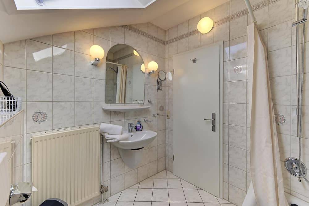 Ganze Wohnung, Studio \"Predigtstuhl\" - Balkon mit Morgensonne in Spiegelau, Ostbayern