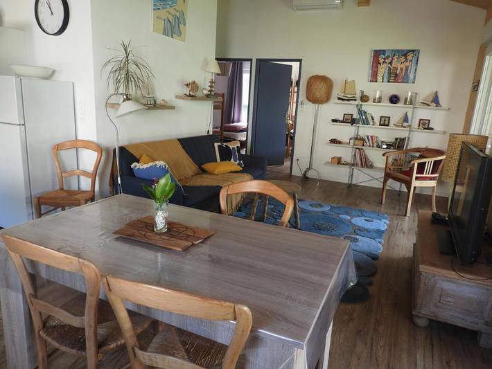 Location de vacances pour 6 personnes, avec jardin à Corme-Royal - 4