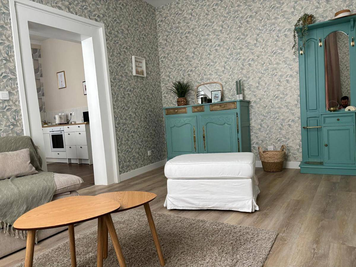 Appartement entier, One-Bedroom Apartment in Châlons-en-Champagne, Marne