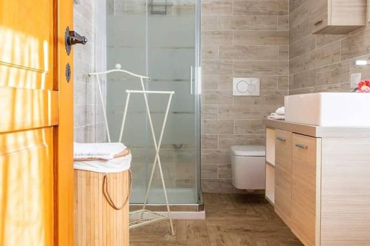 Ganze Wohnung, Gardener Cottage of Villa Anelli · First Floor in Oggebbio, Oggebbio Gemeinde