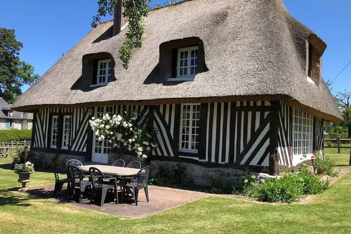 Gîte pour 8 personnes, avec jardin et terrasse, animaux acceptés
