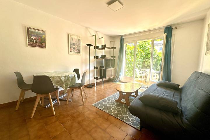 Location de vacances pour 4 personnes, avec jardin, adapté aux familles à Mandelieu-la-Napoule - 2