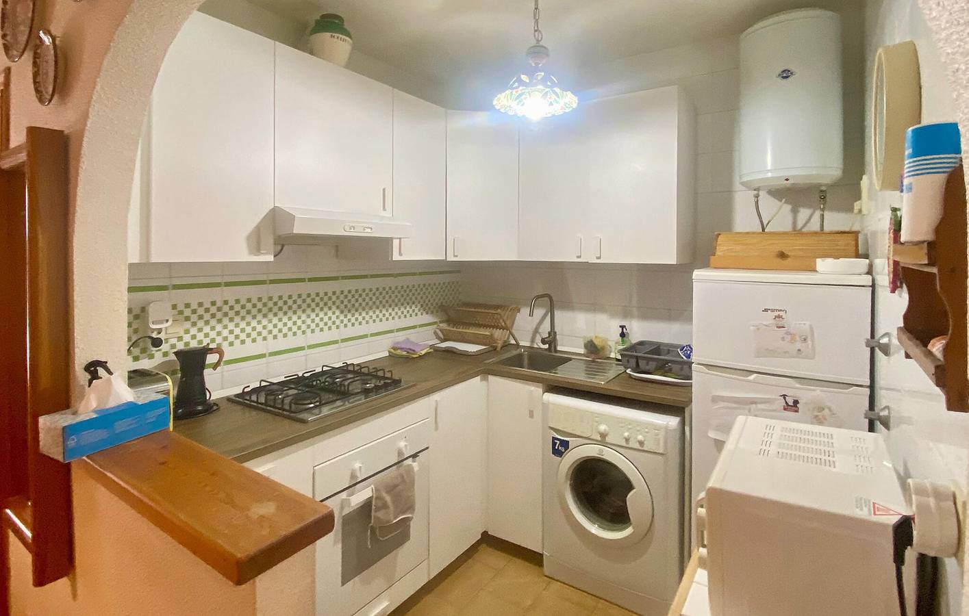 Elegante refugio junto a la playa con piscina y terraza in Torrevieja Centro, Torrevieja