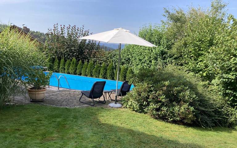 Ferienwohnung für 2 Personen, mit Balkon und Ausblick sowie Garten und Pool in Böbrach - 2