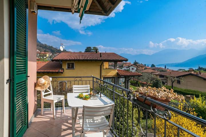 Ferienhaus für 5 Personen, mit Seeblick und Balkon, kinderfreundlich