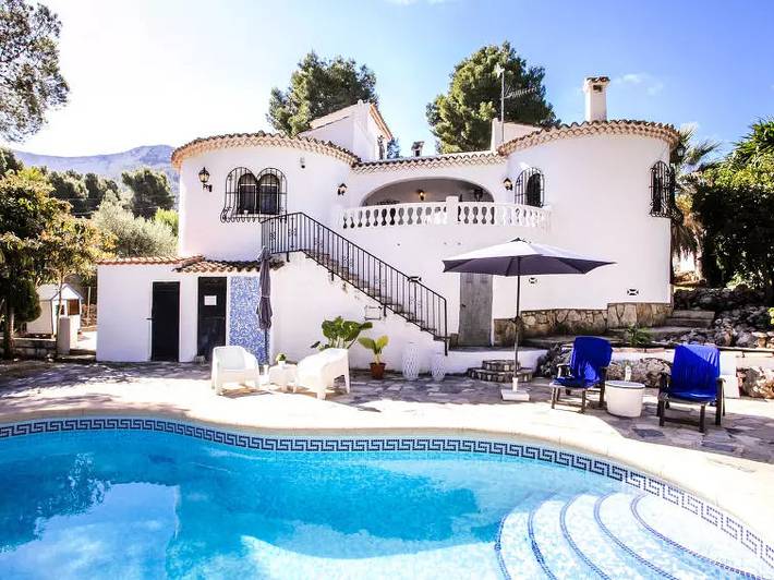Villa für 7 Personen, mit Garten und Pool in Dénia