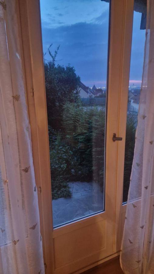 Gîte pour 6 personnes, avec vue et balcon à Vaujours - 2