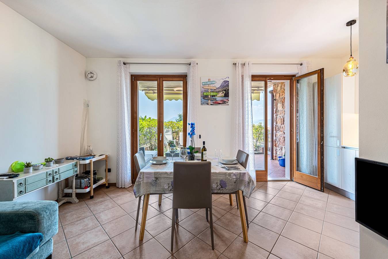Ganze Wohnung, Wohnung 'Casa Bel Bosco' über dem Gardasee mit beheiztem Pool, Terrasse und Wlan in San Zeno di Montagna, Gardasee-Berge