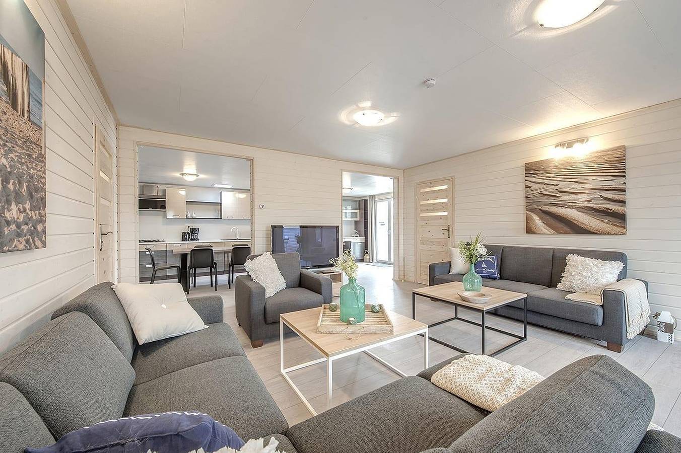 Europarcs Poort van Zeeland — De Duinpan 12 in Hellevoetsluis, Nederlandse Noordzeekust