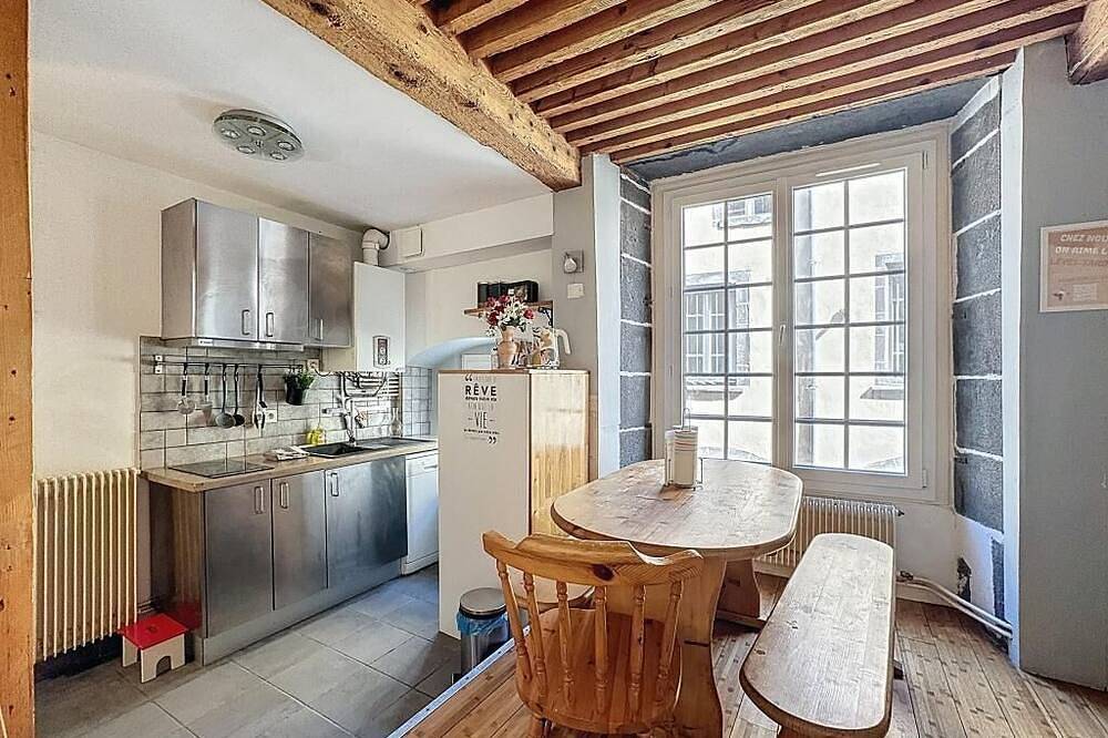 Ganze Wohnung, Hypercentre town house, lively pedestrian street in Clermont-Ferrand, Regionaler Naturpark Volcans d'Auvergne