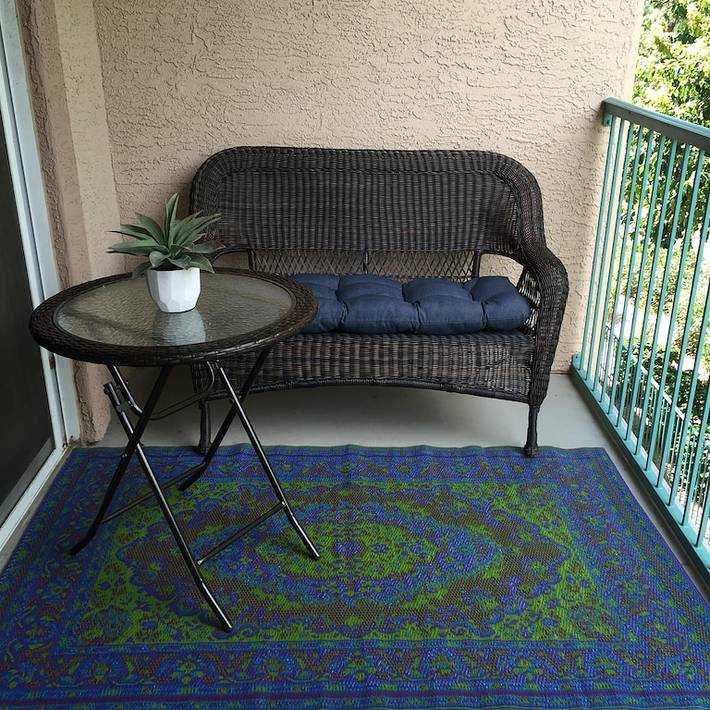 Vacation rental for 8 people, with pool and hot tub as well as balcony in Mesa