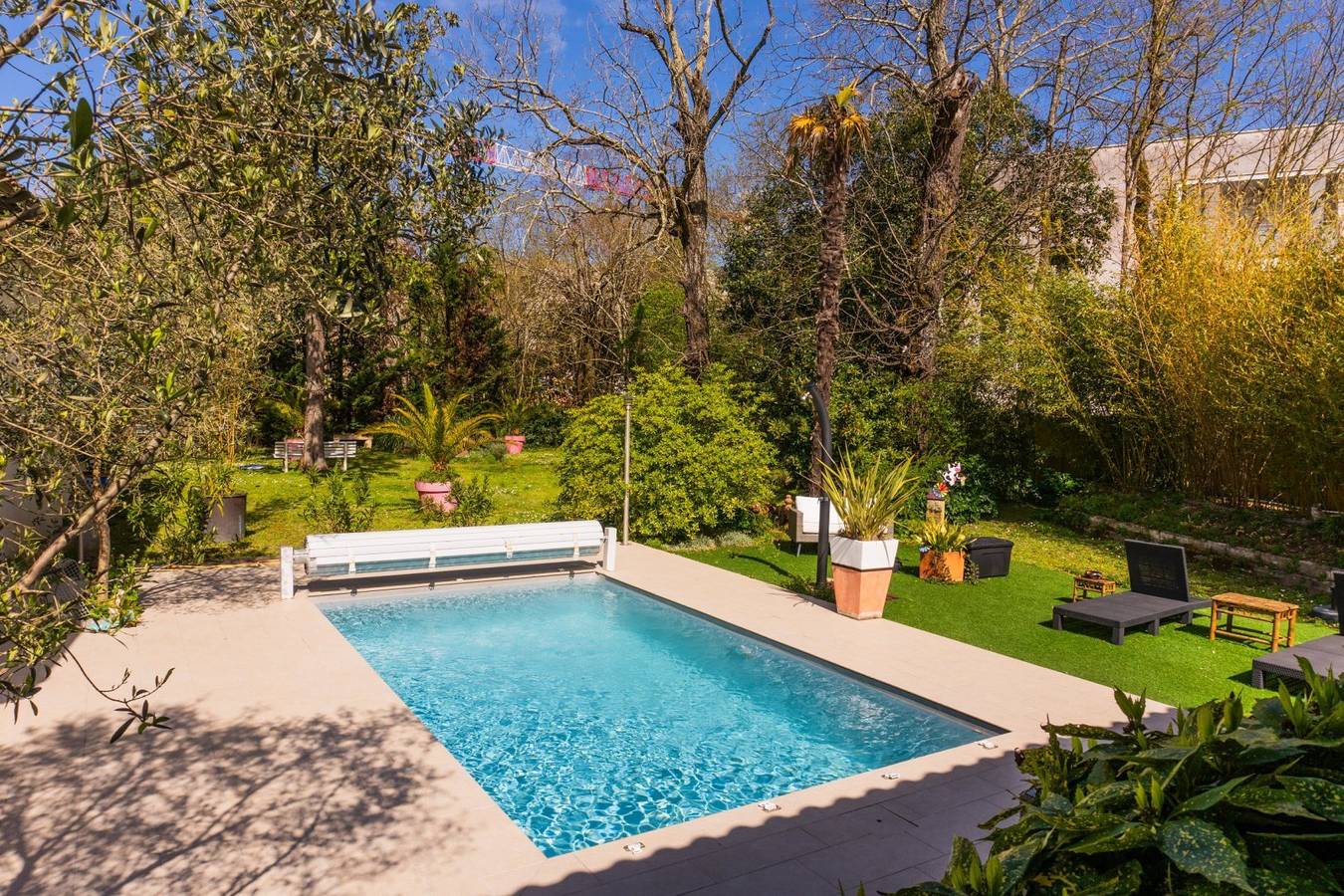 Charmante dépendance et piscine - Chambre in Bègles, Région de Bordeaux