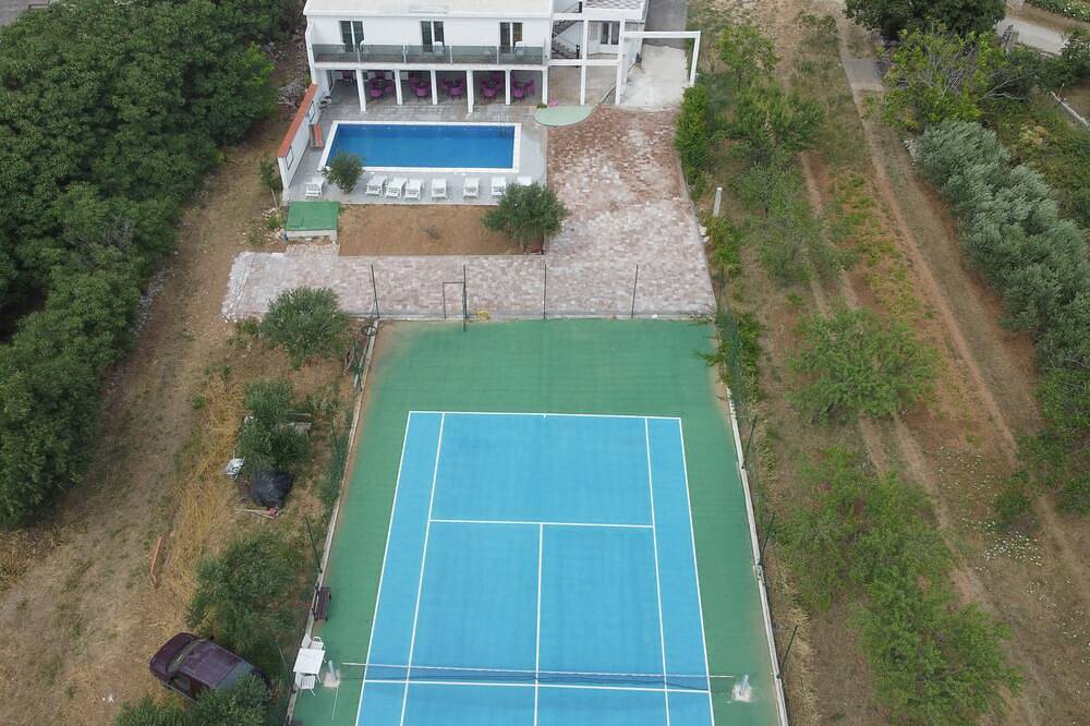 Villa  Panorama-Sport,Pool&Bar in Šibenik-Knin