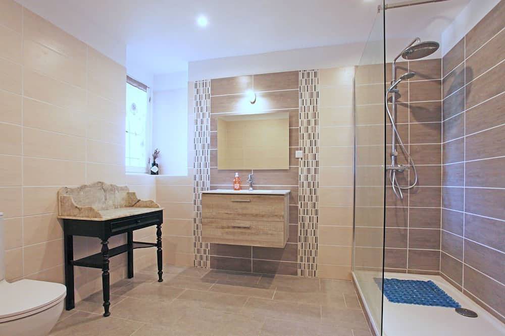Beautiful 1-Bed Gite 2km quiet walk from Eymet in Eymet, Périgord Pourpre