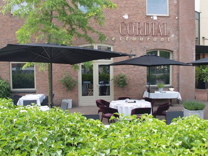 Hotel voor 2 personen, with Terras and Tuin as well as Uitzicht in Oss