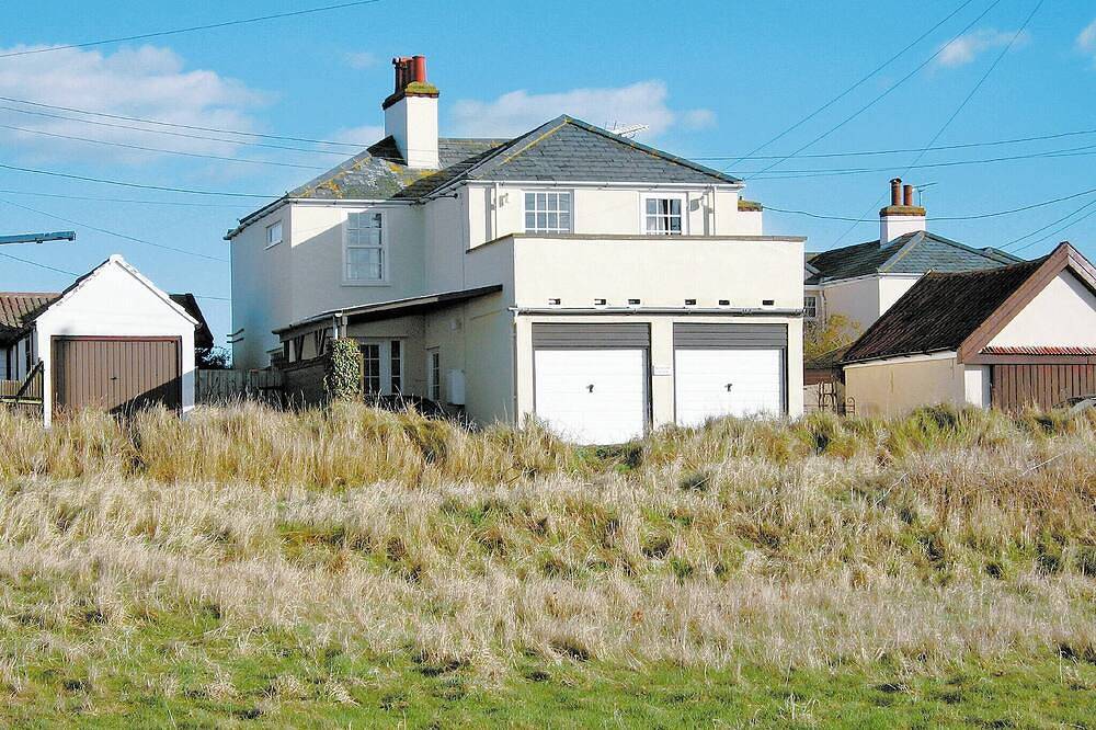 3 bedroom accommodation in Felixstowe Ferry in Felixstowe, Suffolk