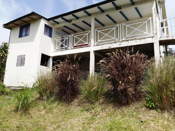 Location de vacances pour 4 personnes, avec jardin ainsi que vue et piscine dans La Soufrière - 3