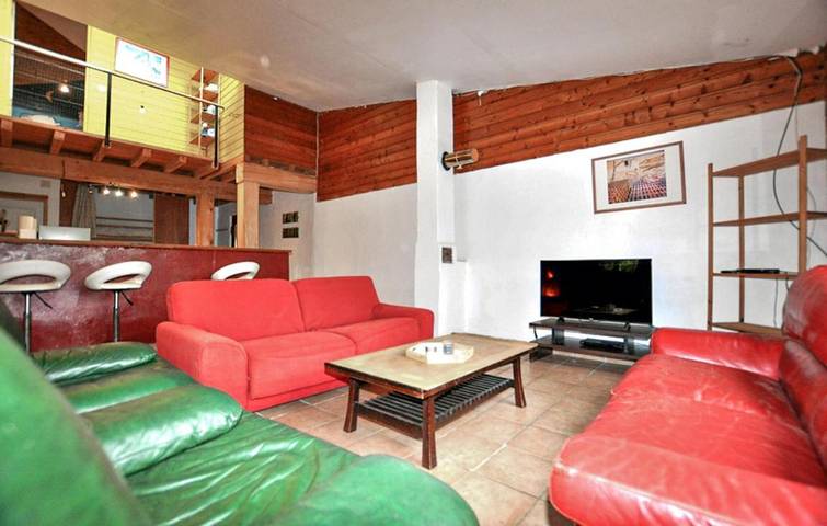 Location de vacances pour 6 personnes, avec piscine et terrasse à Cazalrenoux - 3