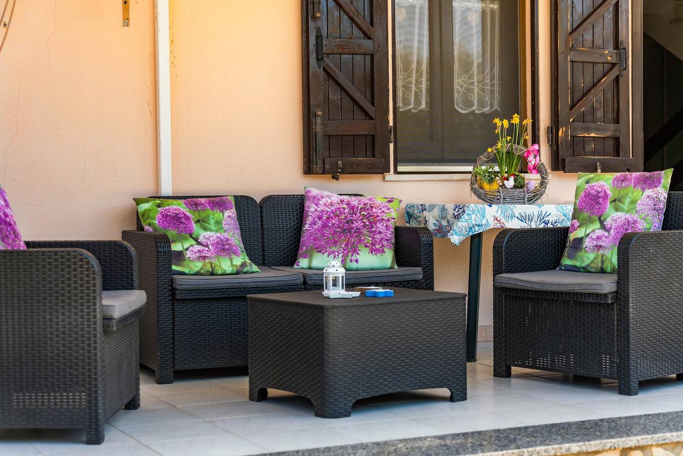 Entire apartment, Holiday Home 'Olmi' with Private Terrace, Wi-Fi and Air Conditioning in Capitana, Cagliari Province