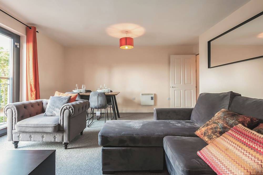 Renta Apartments 4 - 20 in Southampton, South East England