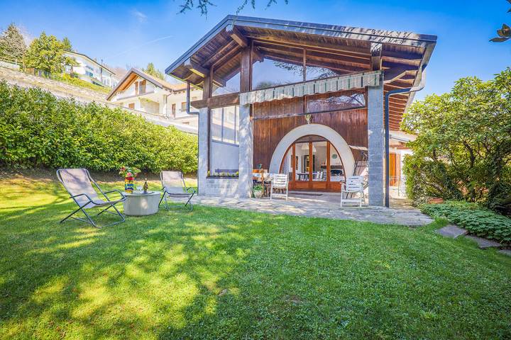 Ferienhaus für 6 Personen, mit Seeblick und Garten sowie Terrasse und Ausblick, mit Haustier - 1