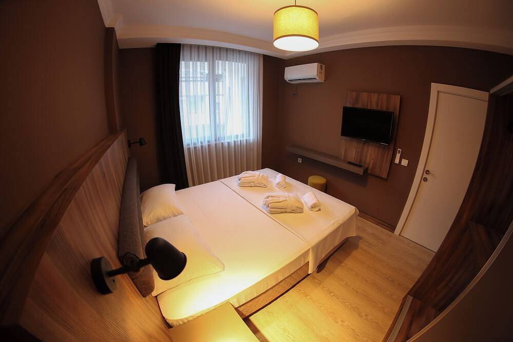 Entire apartment, Charming 1-bedroom condo in welcoming Antalya with Wifi, Ac in Antalya, Antalya Province