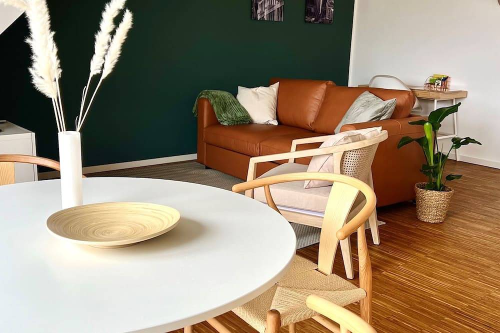 Appartement entier, Neues, Trendy Dachgeschoss Apartment Nähe Stadtzentrum, Messe, Uni in Hannover Nord, Hanovre