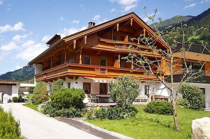 Ferienhaus für 11 Personen, mit Garten in Mayrhofen